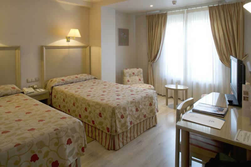 Crisol Almirante Bonifaz Hotel บูร์โกส ภายนอก รูปภาพ